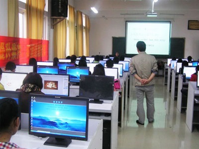 練車時(shí)什么態(tài)度，考試時(shí)什么運(yùn)氣！